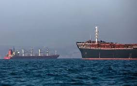 Iranian Oil Tankers Exit Hormuz Amid Reports of US-Iran Peace Framework