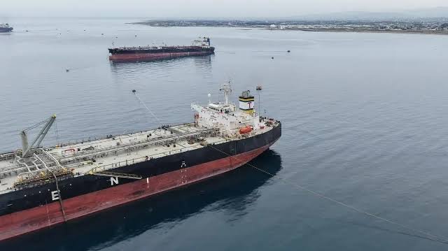 Oil Prices Fall Sharply After US-Iran Reach Initial Peace Agreement