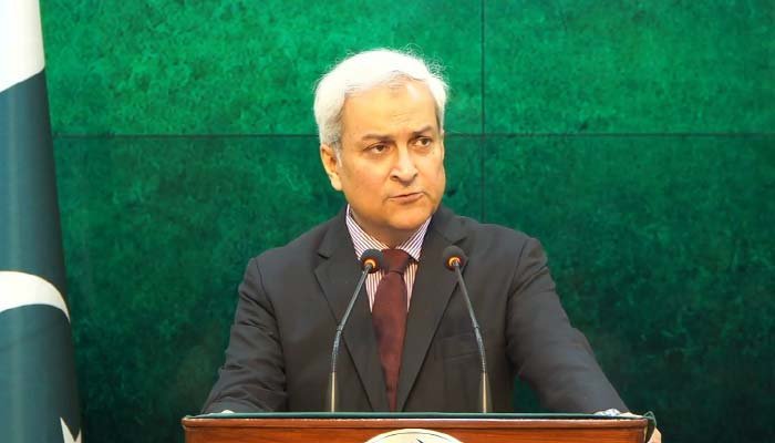 Pakistan Reaffirms Support for US-Iran Dialogue as Mohsin Naqvi Holds Talks in Tehran