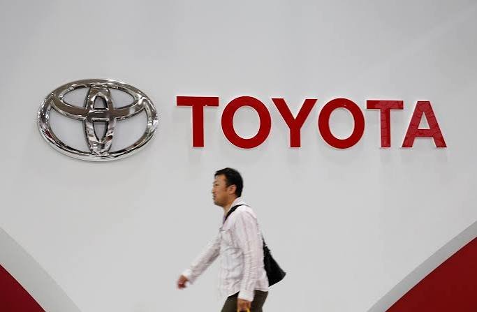 Toyota Raises Full-Year Profit Forecast Despite Fifth Straight Quarterly Earnings Decline